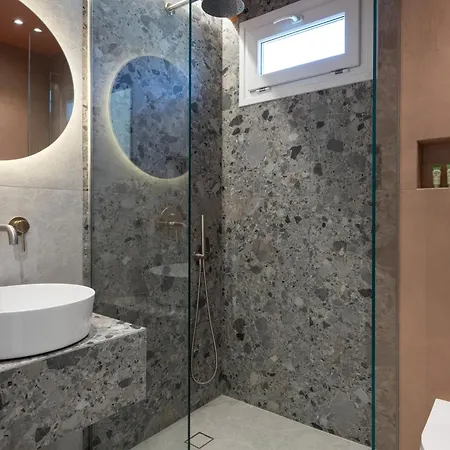 Phos Luxury Living 3*