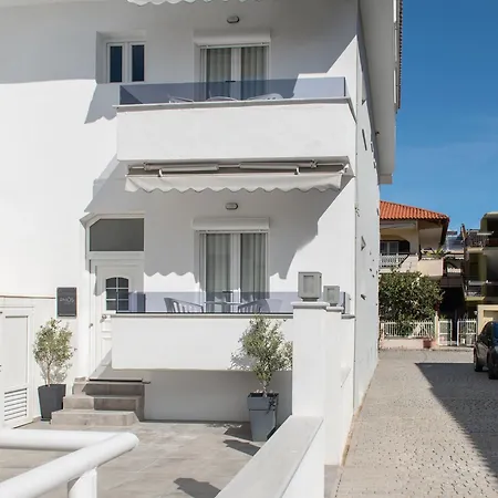 Phos Luxury Living Sarti
