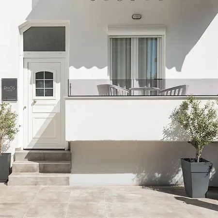 Phos Luxury Living Lejlighedshotel Sarti